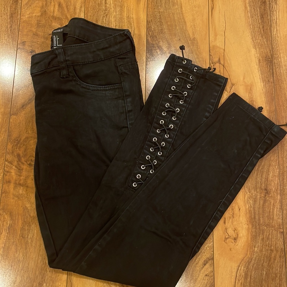 Forever 21 black denim jeans size Small ankle length, criss cross back, low rise